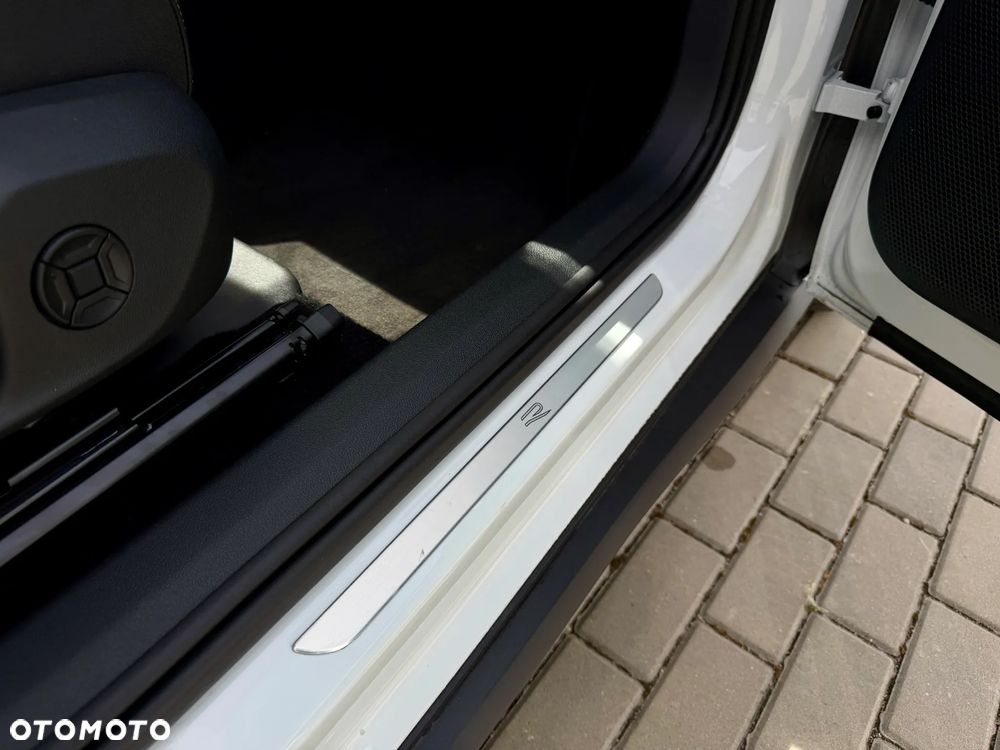 Volkswagen T-Roc 1.5 eTSI R-Line DSG - 20