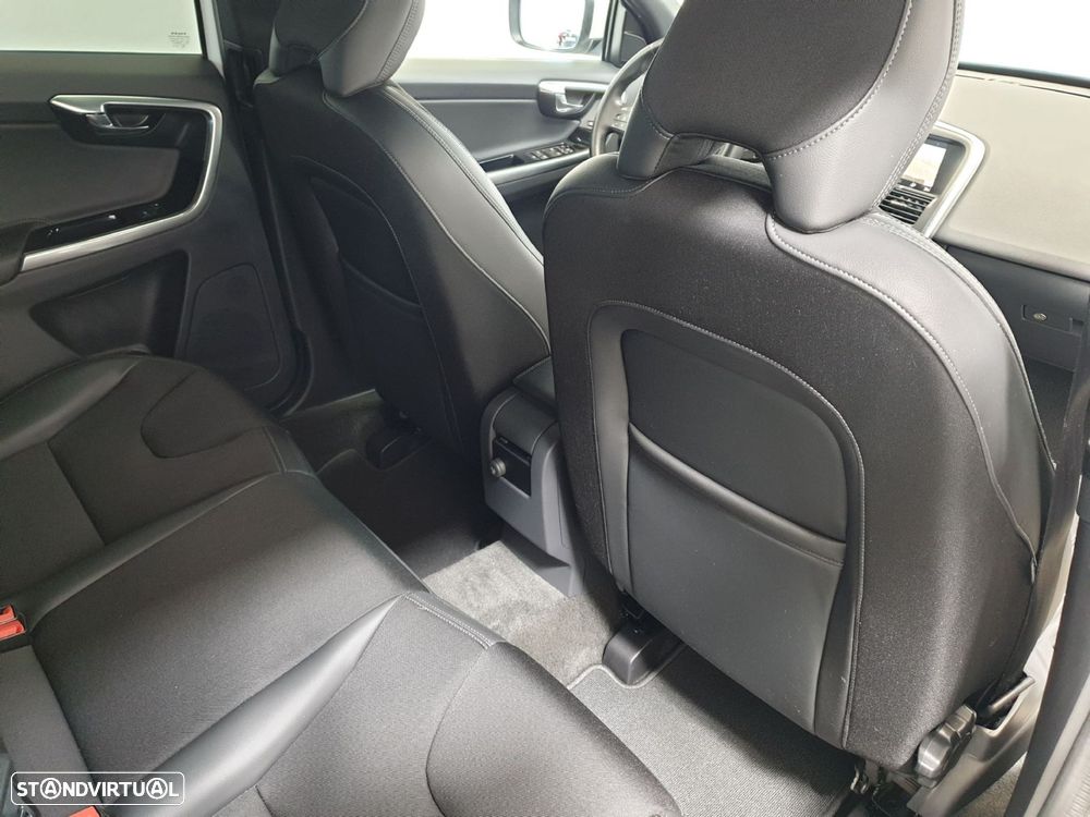 Volvo XC 60 2.0 D3 Dynamic Edition - 27