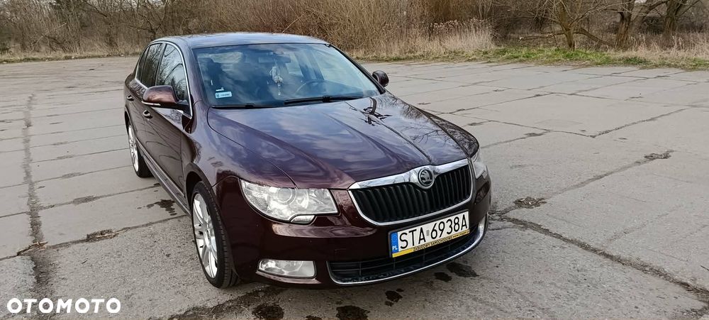 Skoda Superb 2.0 TDI DSG Elegance - 4