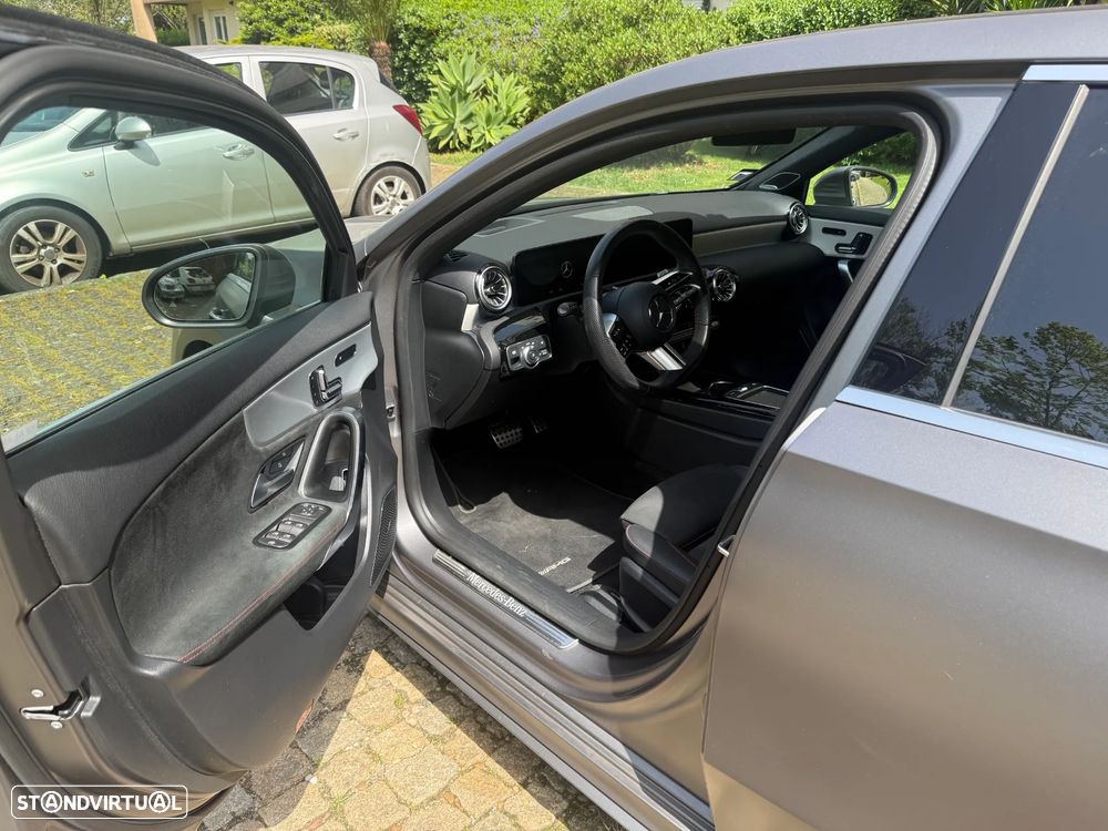 Mercedes-Benz A 250 e AMG Line - 4