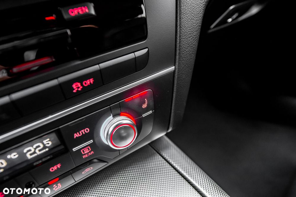 Audi A6 Avant 3.0 TDI DPF quattro S tronic - 29