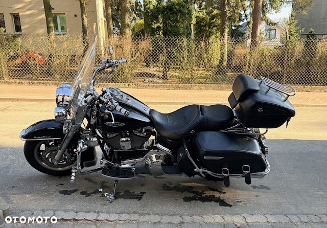 Harley-Davidson Touring Road King - 2