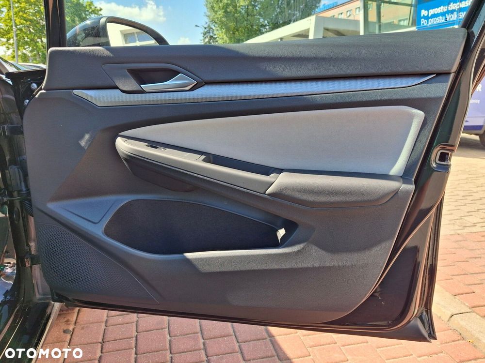 Volkswagen Golf - 16