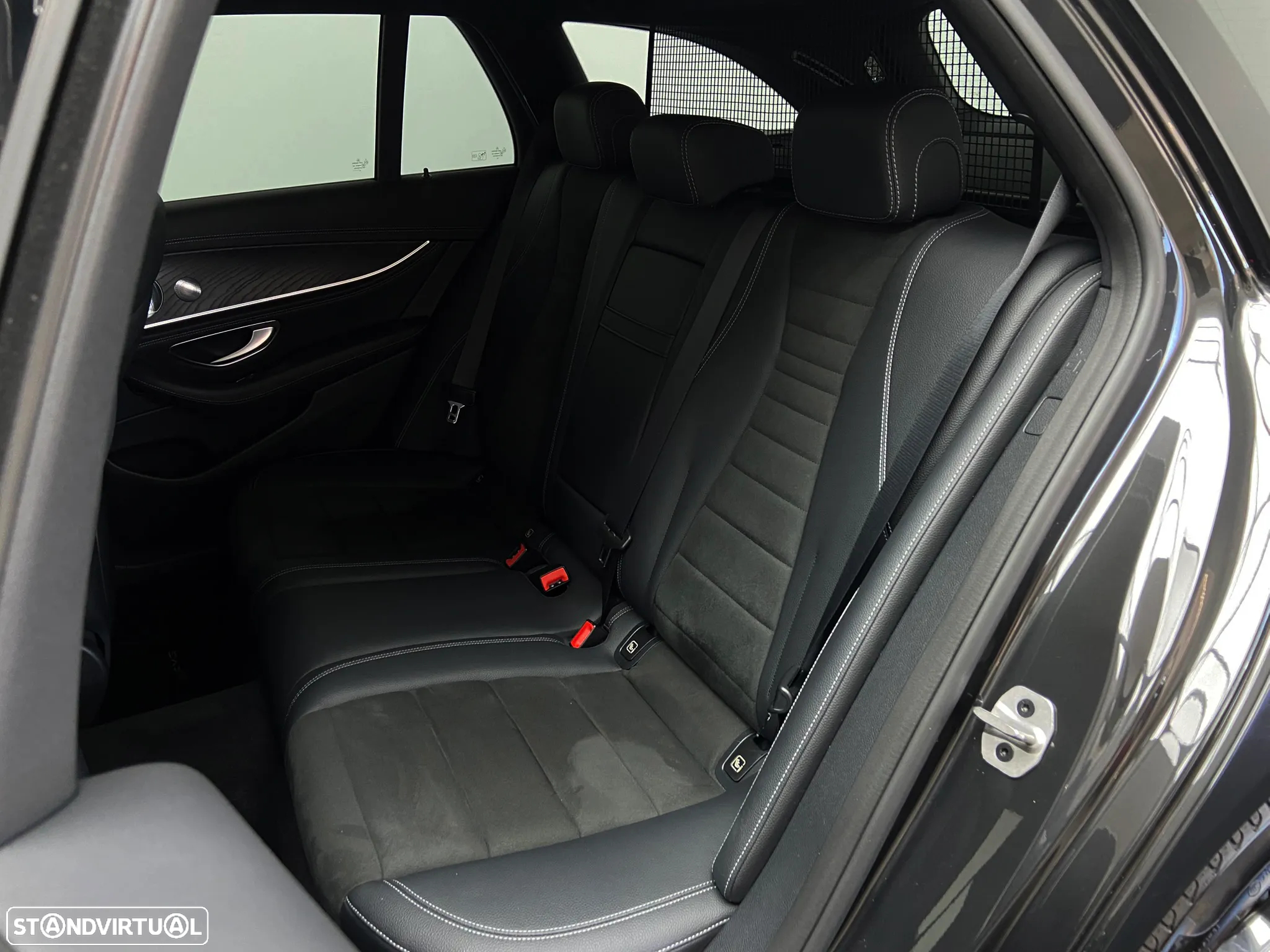 Mercedes-Benz E 300 de AMG Line - 11