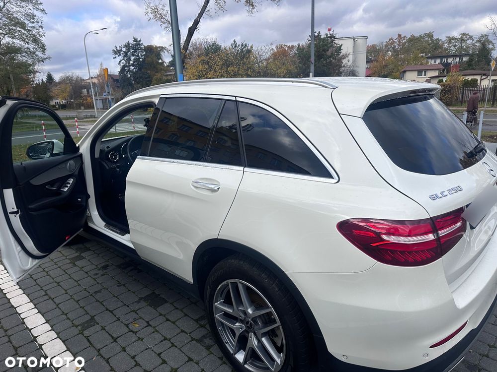 Mercedes-Benz GLC 250 4-Matic - 3