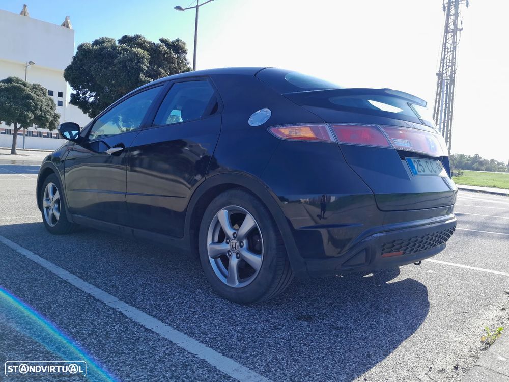 Honda Civic 1.4 Sport - 13