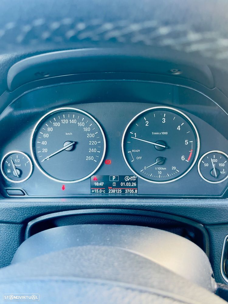 BMW 318 d Auto Exclusive - 8