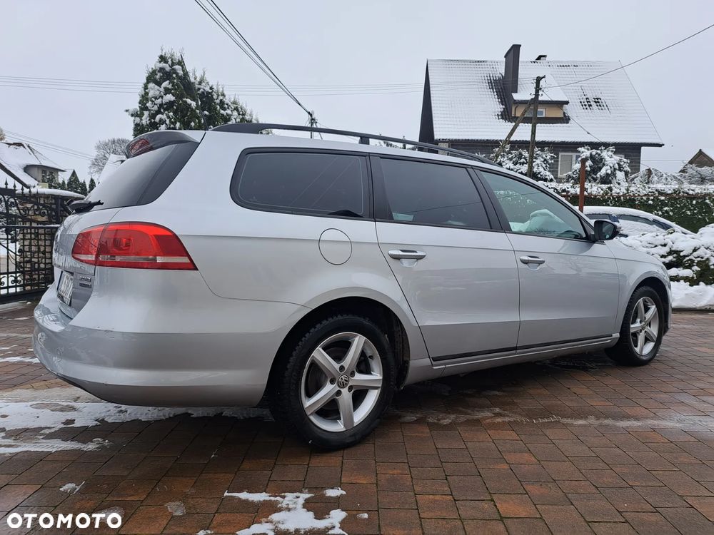 Volkswagen Passat Variant 2.0 TDI BlueMotion Technology Trendline - 4