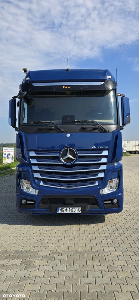Mercedes-Benz Actros - 17