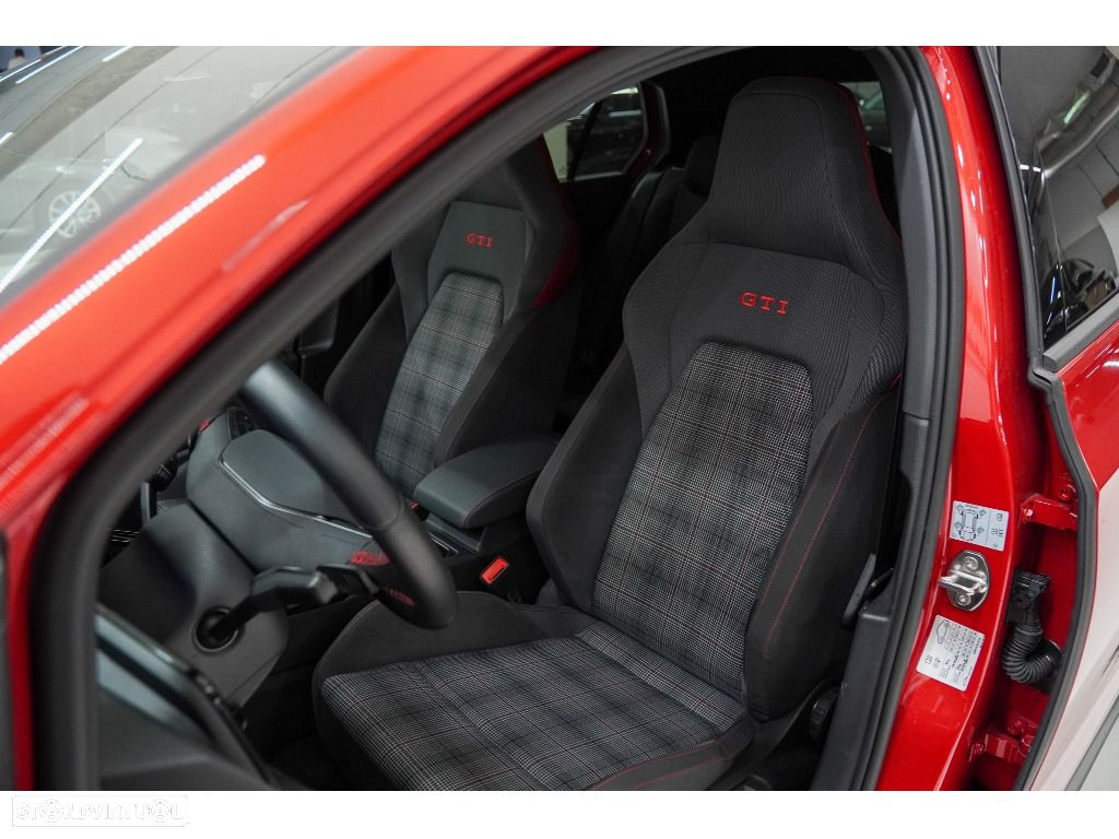 VW Golf 2.0 TSI GTI DSG - 4