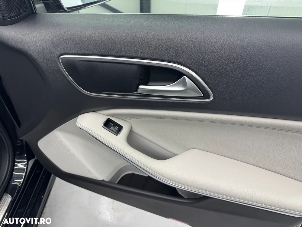 Mercedes-Benz A 200 d 7G-DCT AMG Line - 19