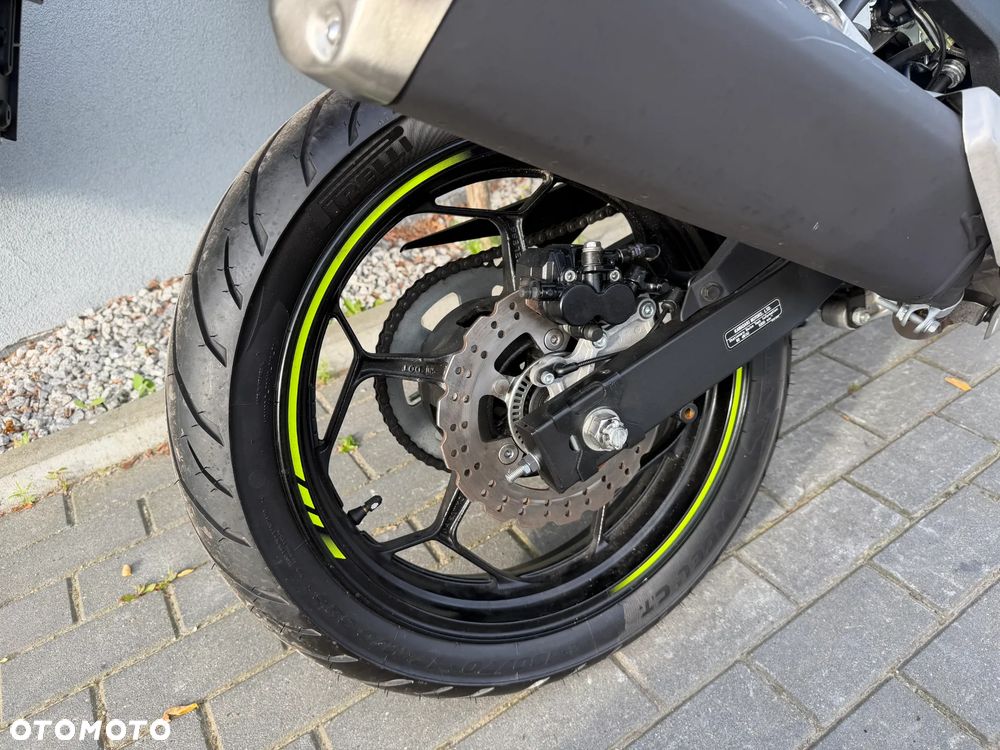 Kawasaki Ninja - 22