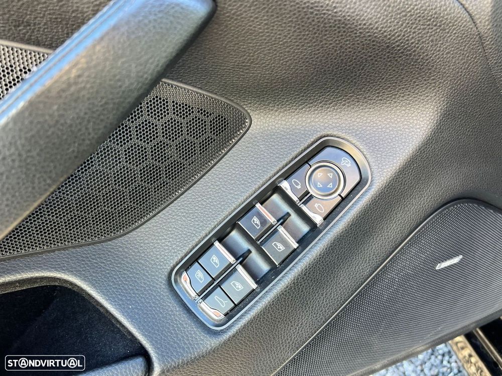 Porsche Panamera - 33