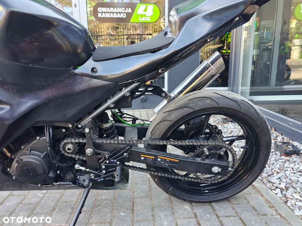 Kawasaki Ninja 400 - 7