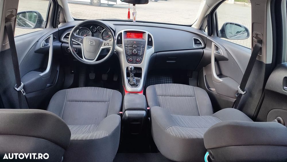 Opel Astra - 9
