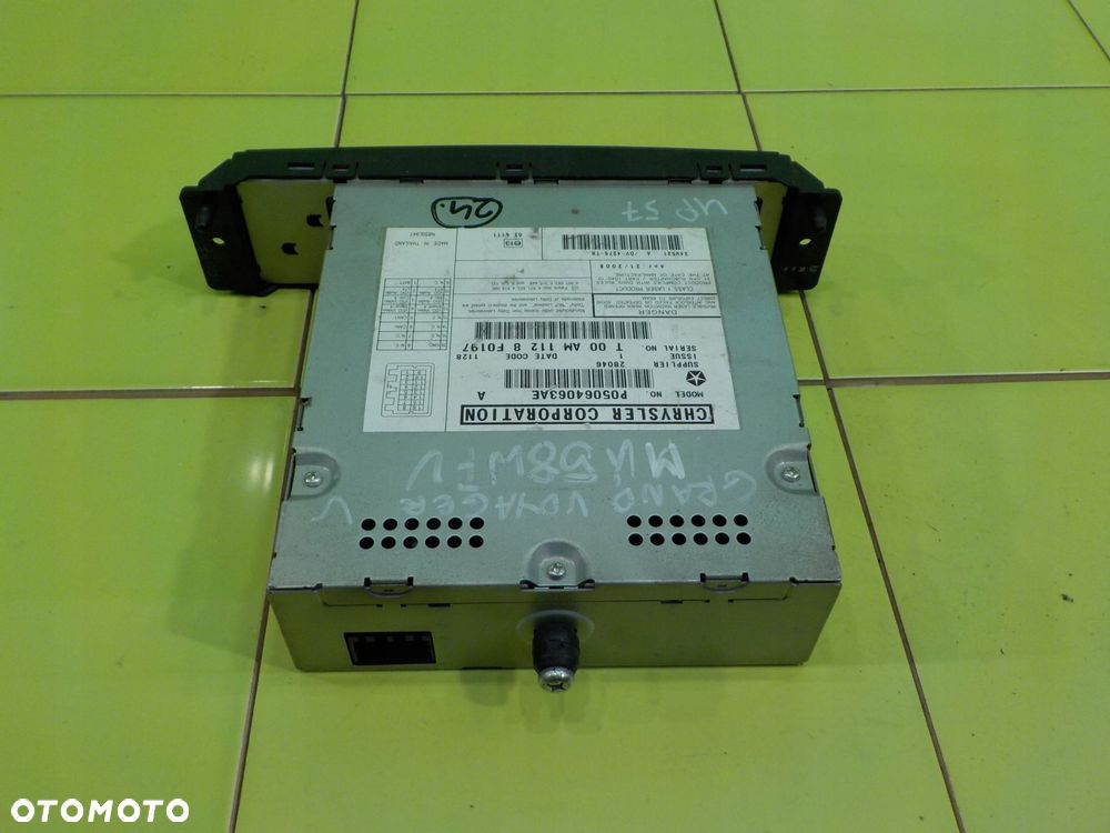 GRAND VOYAGER V 2.8 CRD AUT 08r 5D radio CD P05064063AE - 5