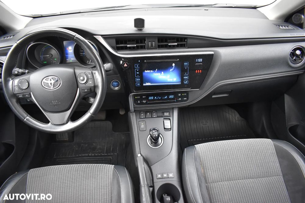 Toyota Auris 1.8 L VVT-i Hybrid Sol - 9