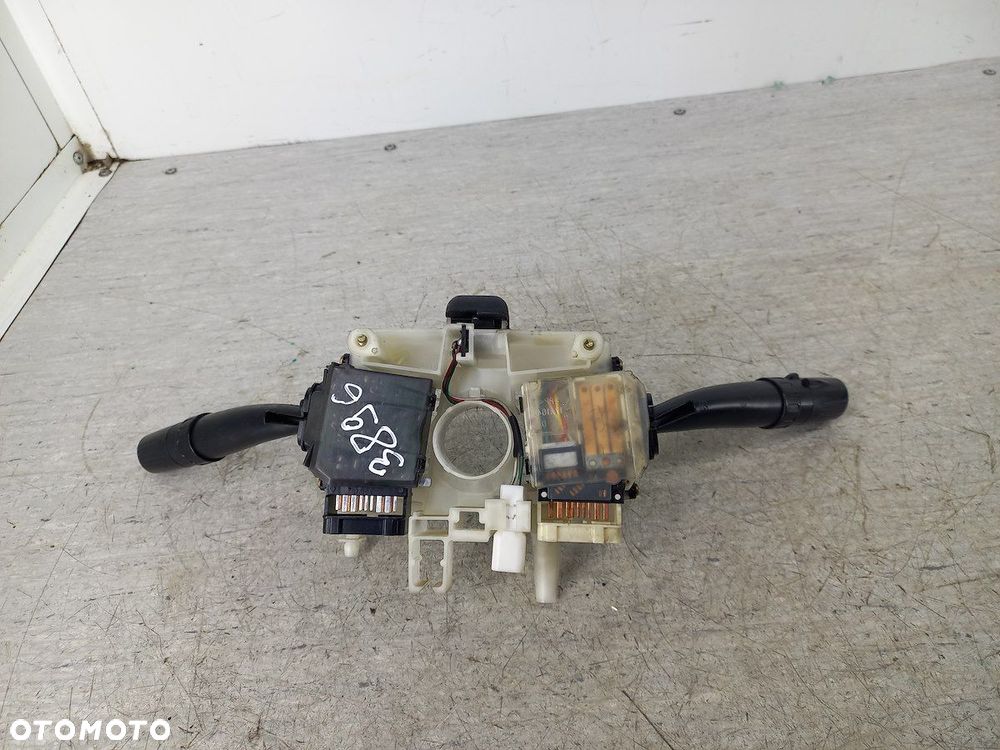 PRZEŁĄCZNIK ZESPOLONY SUBARU LEGACY III 83111AE33 2.0 16V - 3