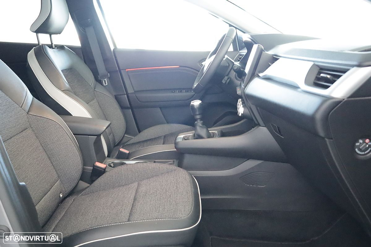Renault Captur 1.0 TCe Techno Bi-Fuel - 21