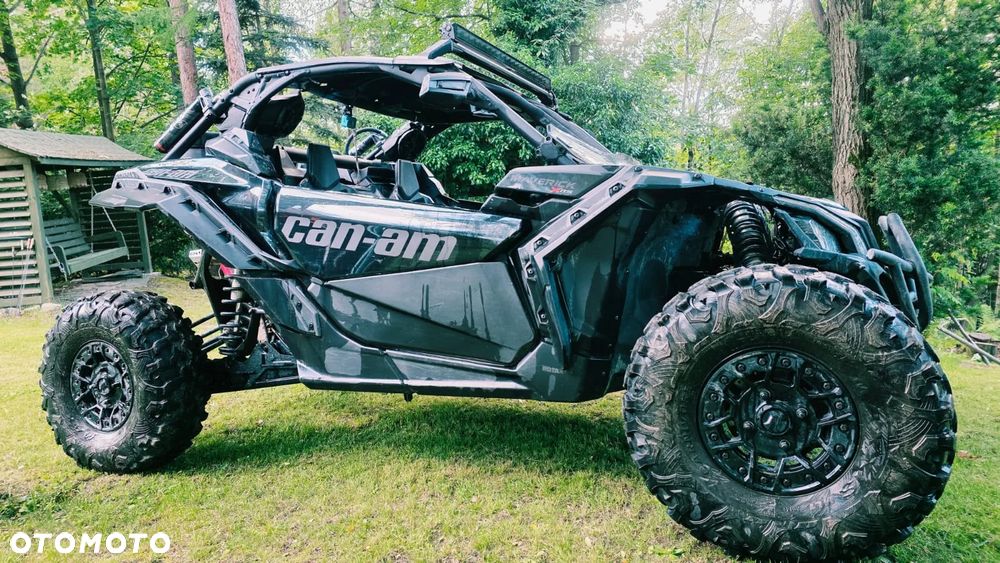 Can-Am Maverick - 10