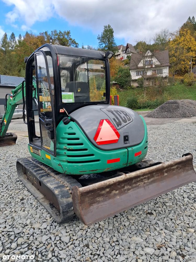 JCB 8052 - 6