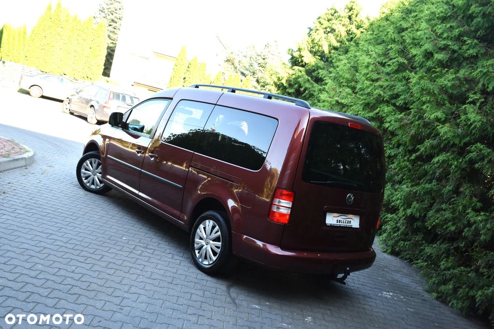 Volkswagen Caddy Maxi Highline DSG - 29