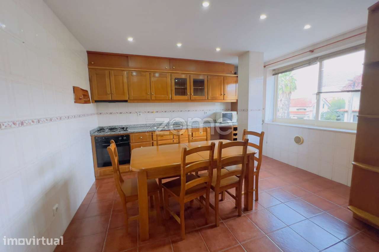 Apartamento T2 Remodelado com lugar de Garagem em Chaves - Grande imagem: 3/17