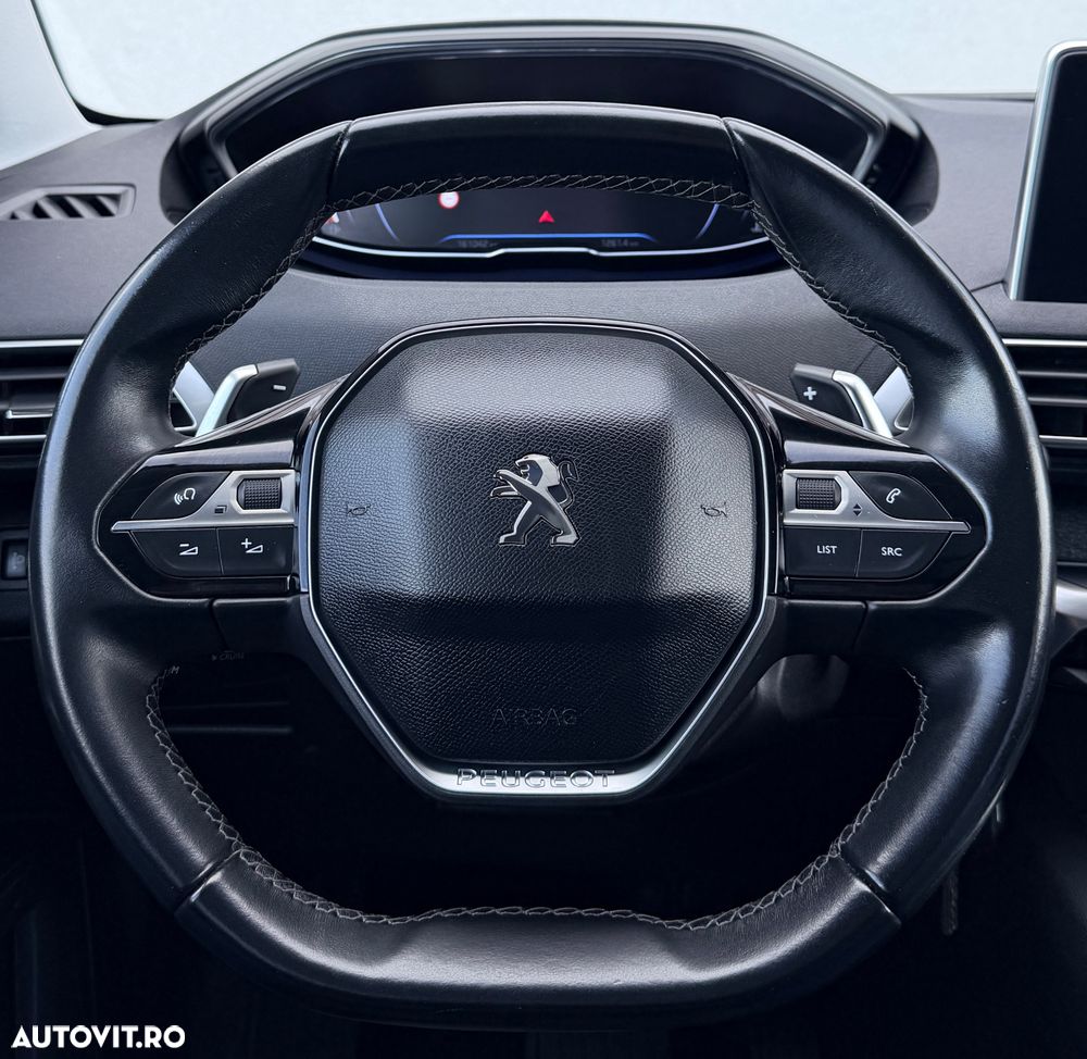 Peugeot 5008 PureTech 130 EAT6 Allure - 32