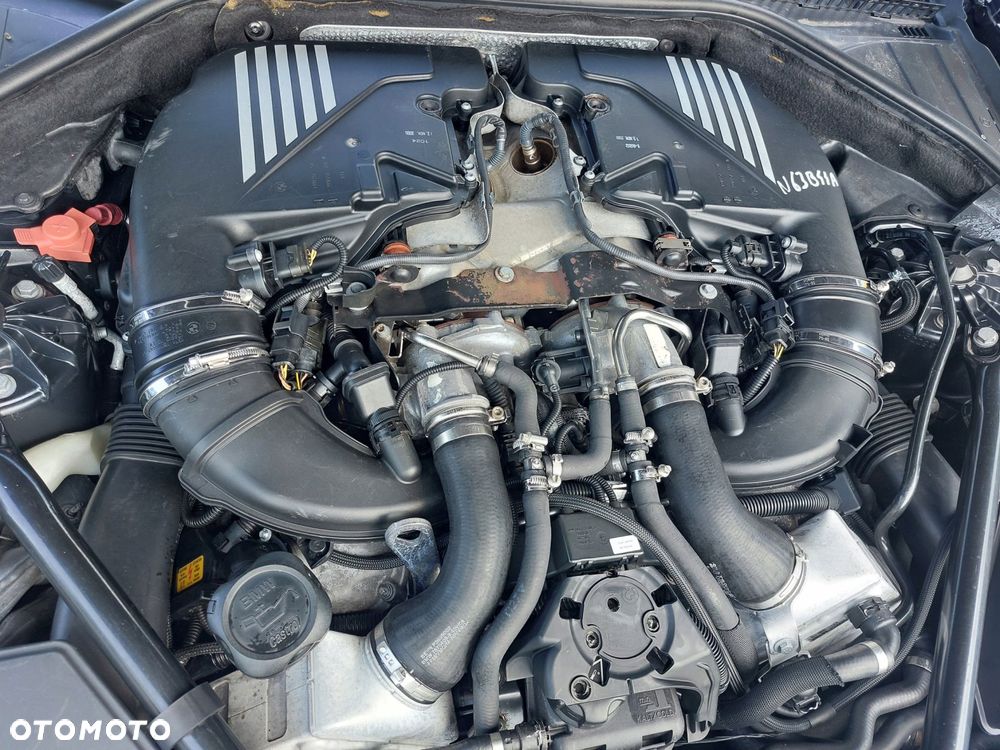 bmw f01 f02 f07 f10 f06 f12 f13 4.4 v8 silnik n63b44a słupek - 12