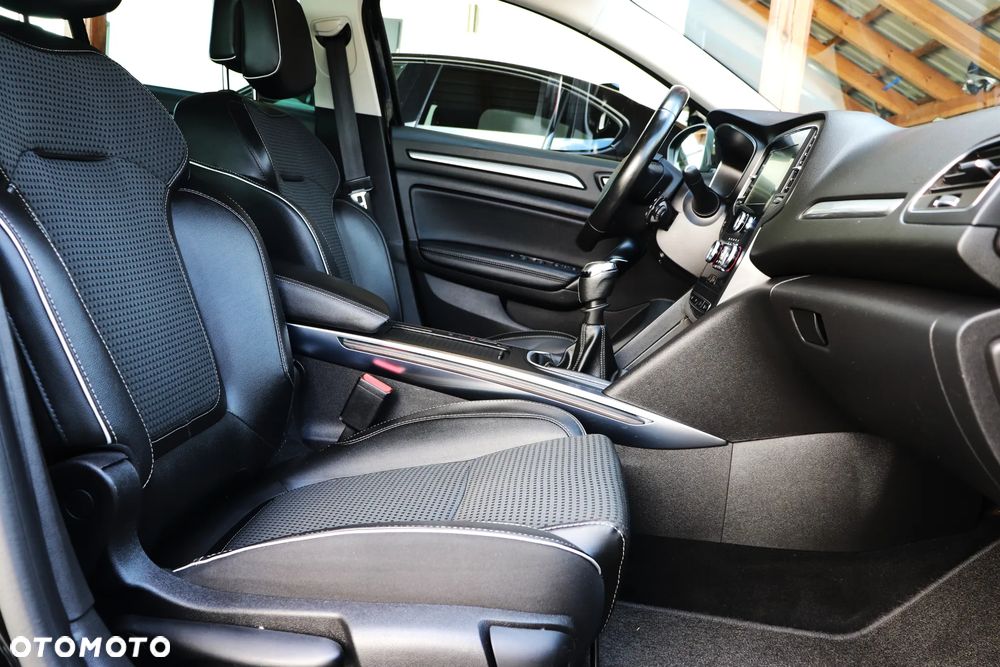 Renault Megane ENERGY dCi 130 BOSE EDITION - 25