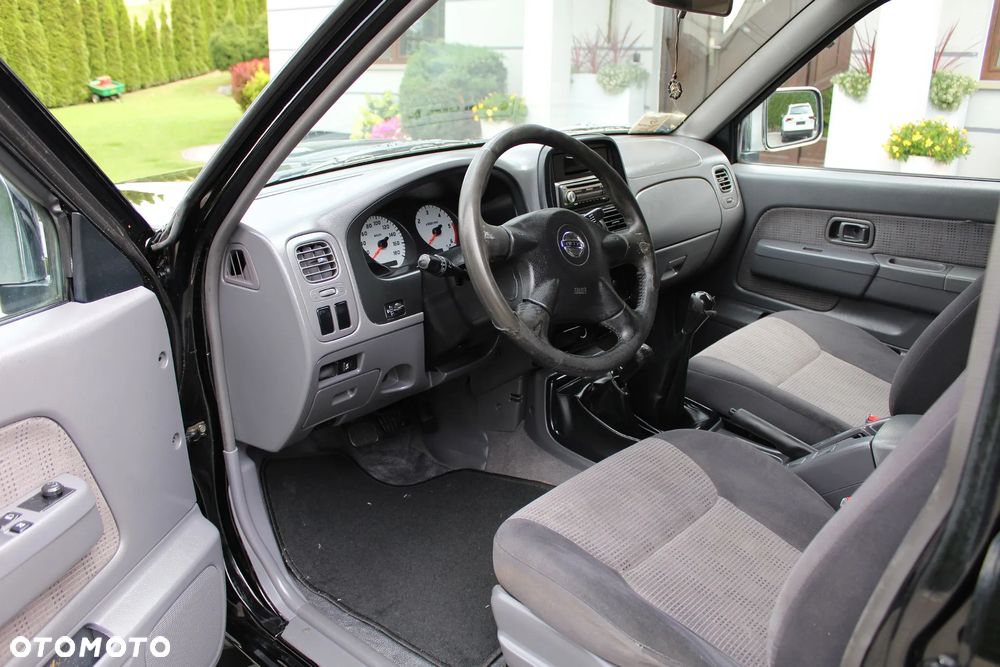 Nissan Pickup Navara - 13