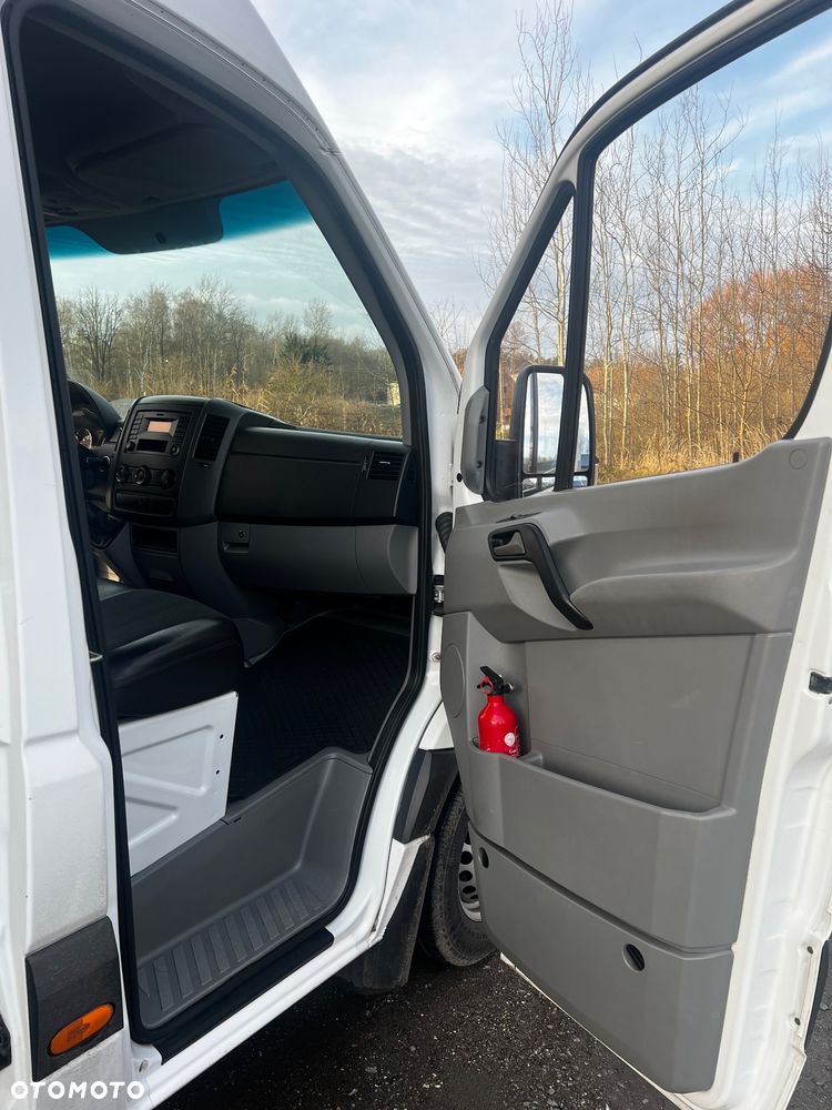 Mercedes-Benz Sprinter - 21