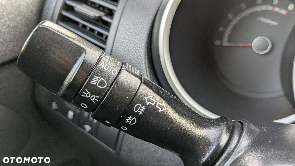 Kia Venga - 30