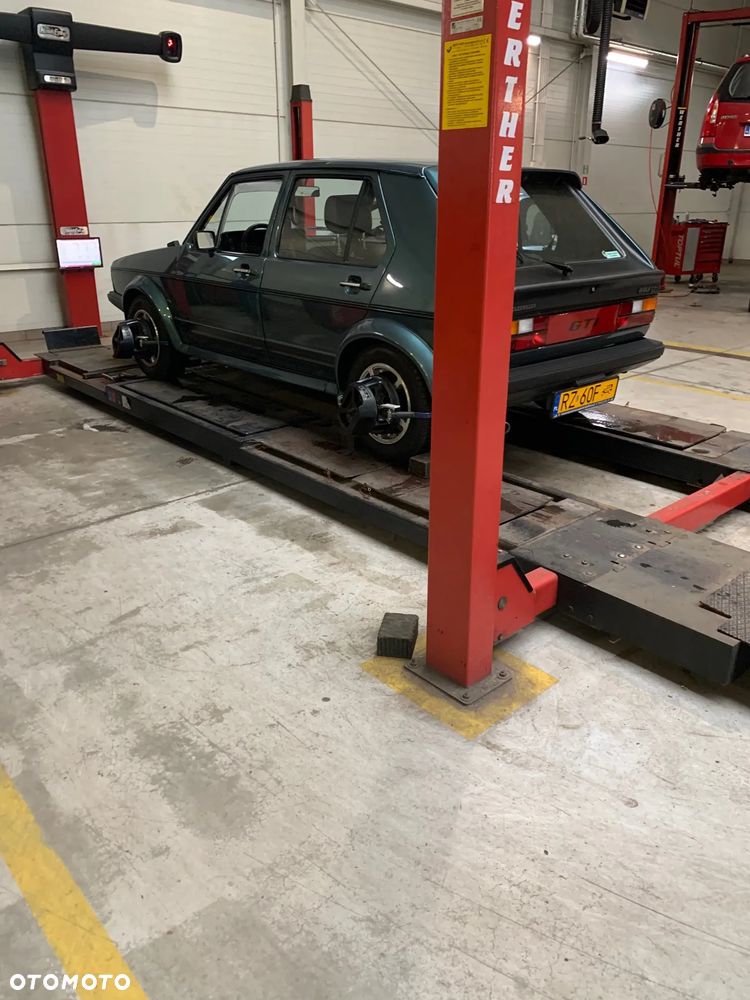 Volkswagen Golf 1.8 GTI - 34