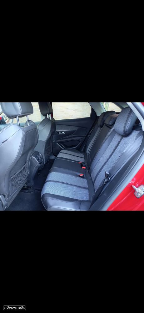 Peugeot 3008 1.5 BlueHDi Allure EAT8 - 29