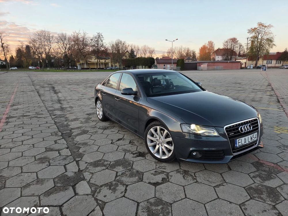 Audi A4 Limousine - 22