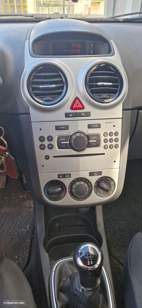 Opel Corsa 1.2 Cosmo - 11