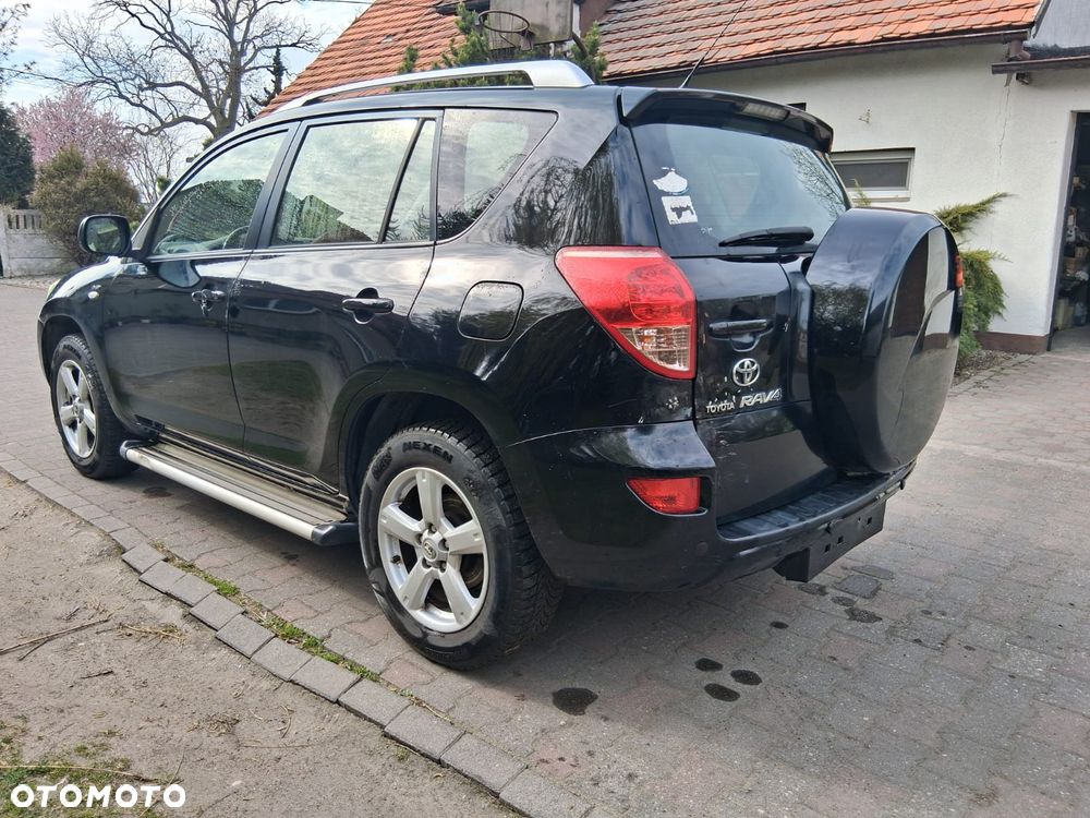 Toyota RAV4 2.2 D-4D 4x4 - 4