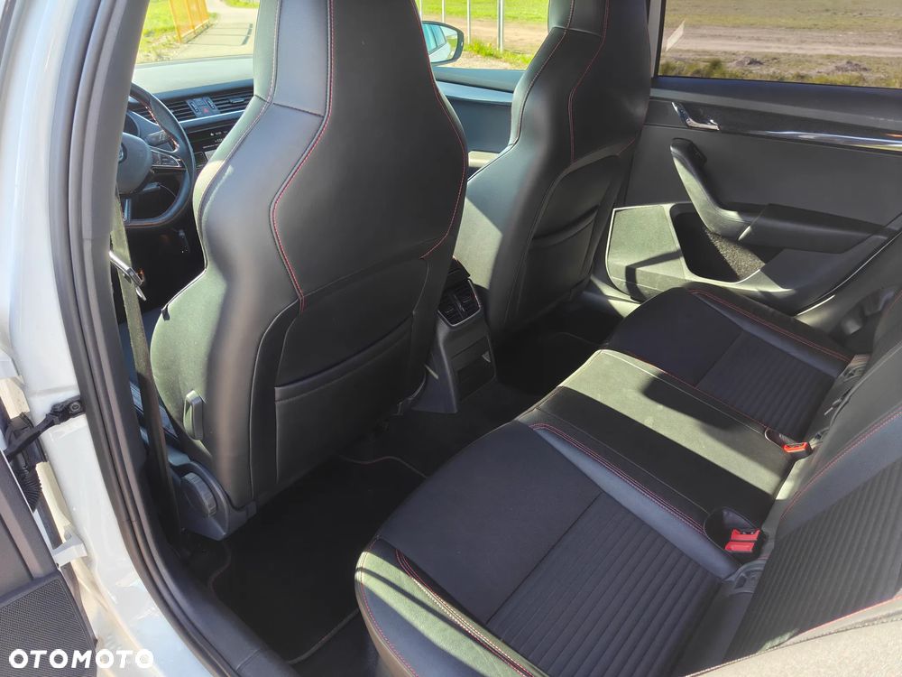 Skoda Octavia 2.0 TDI (Green tec) RS - 27