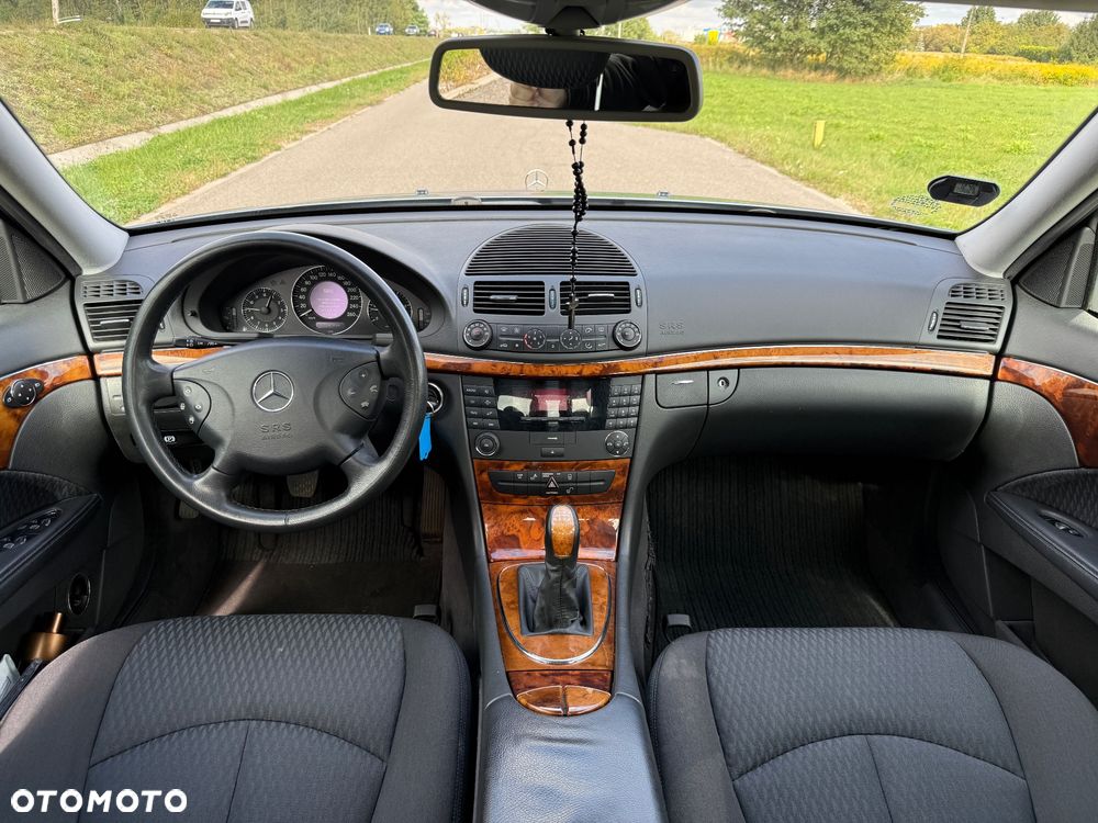 Mercedes-Benz Klasa E 220 CDI Elegance - 24