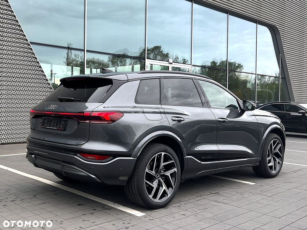 Audi Q6 e-tron - 9