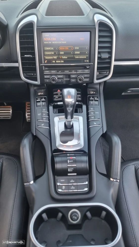 Porsche Cayenne S E-Hybrid - 16