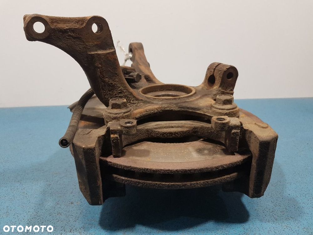 FORD MAVERICK II ZWROTNICA PRAWA PRAWA  2.0 16V - 4