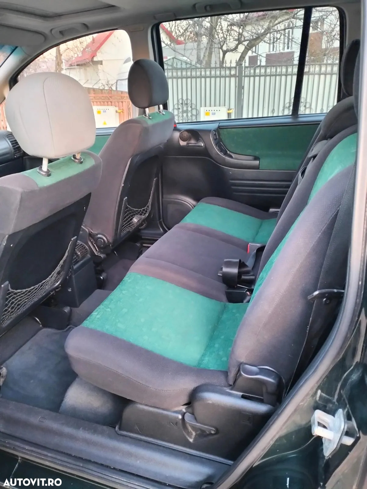 Opel Zafira 1.6 - 9