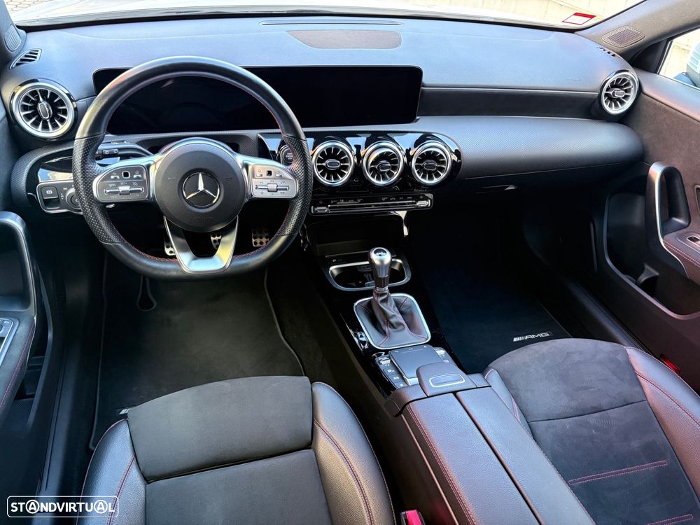 Mercedes-Benz A 200 AMG Line - 29