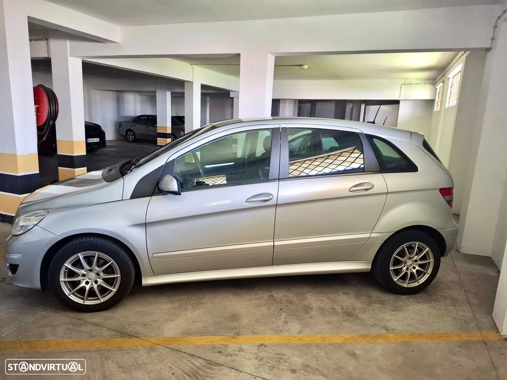 Mercedes-Benz B 180 CDi - 2