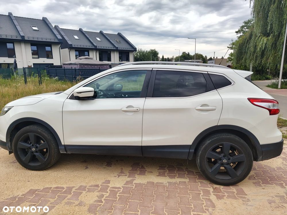 Nissan Qashqai 1.6 DCi N-Connecta EU6 - 3