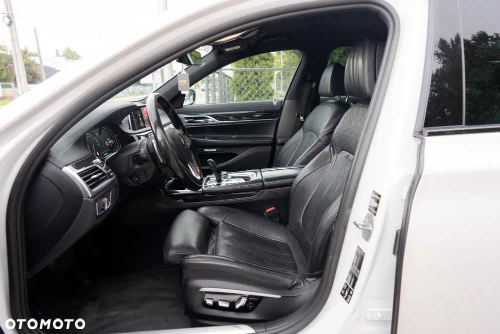 BMW Seria 7 730d xDrive - 9