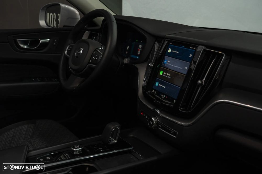 Volvo XC 60 2.0 T6 PHEV Core AWD - 18