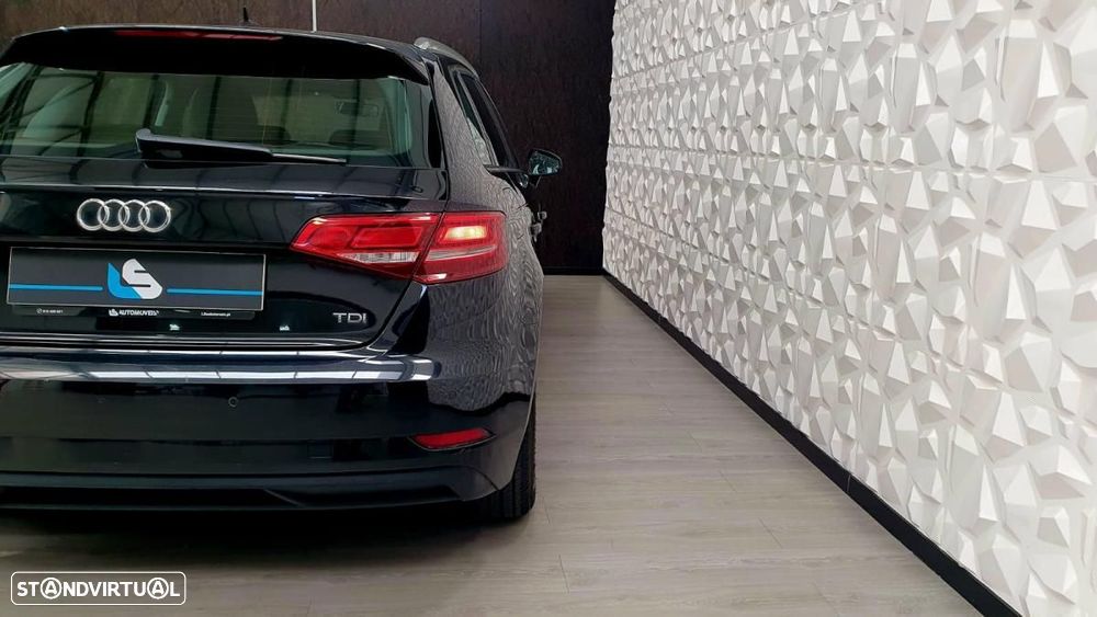 Audi A3 Sportback 1.6 TDI Design — fotografia 9